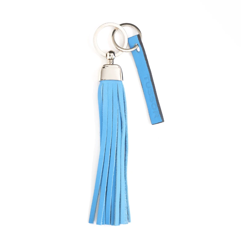 porte-clés pompon en cuir bleu ciel