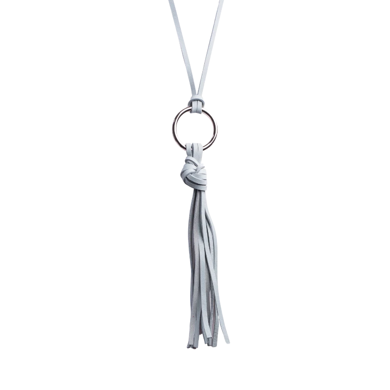 bijou sautoir en cuir vert d'eau