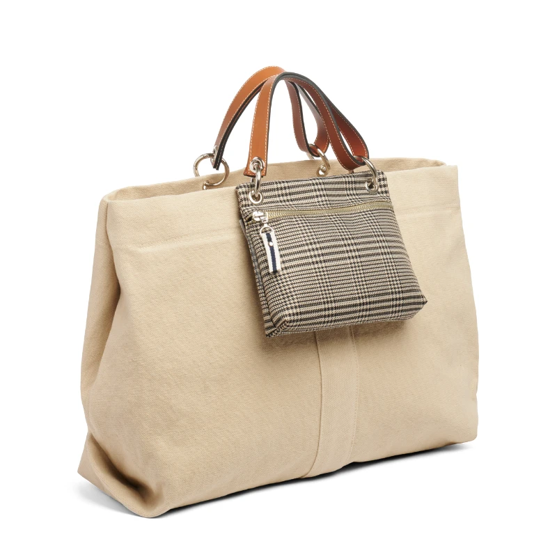 grand sac modulable en coton grege, pour le week-end, avec des anses en cuir naturel et sa pochette yole en toile prince de galles