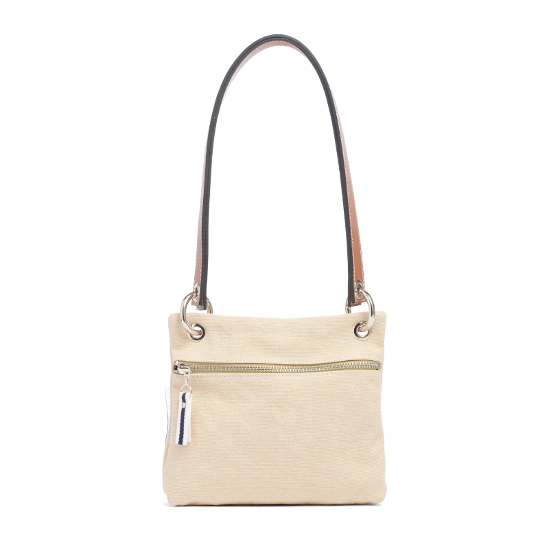 pochette yole en coton grege accrochee à une anse canotage en cuir gold par des mousquetons